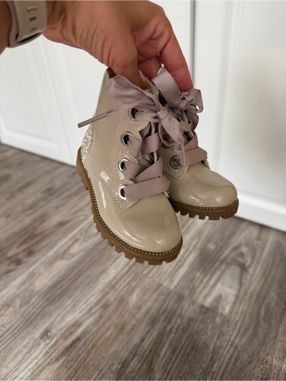 Girls Glossy Lace-Up Ankle Boots in Taupe with Glitter Heel